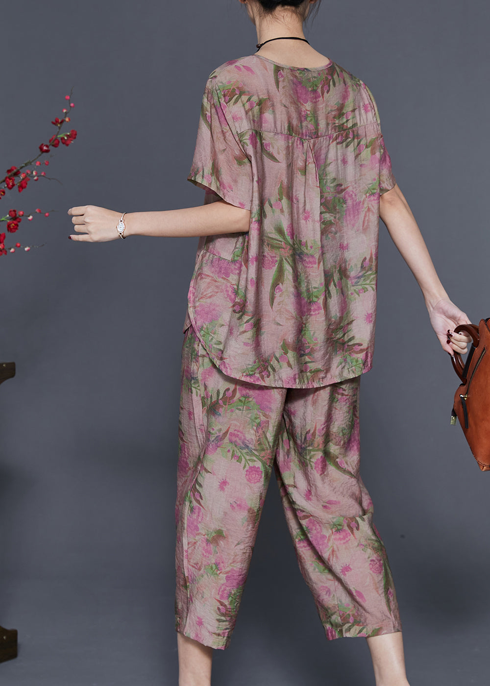 Gracefully Styled Garment for Any Occasion