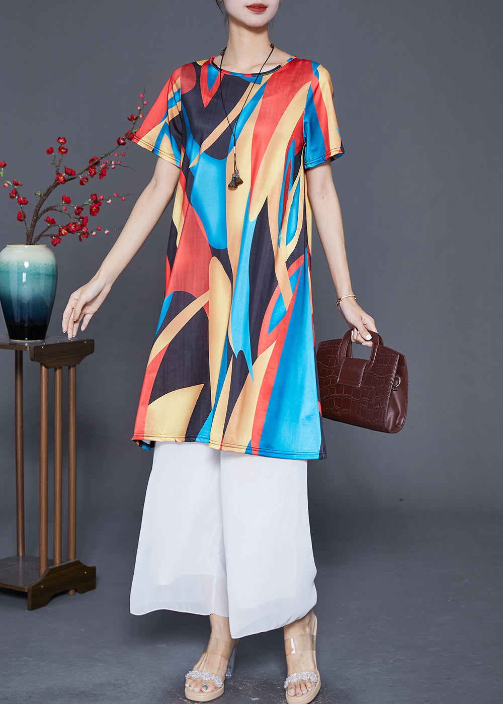 Classic Vintage Dress with a Flattering Fit