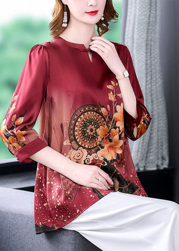 Classic Vintage Shirt with a Flattering Fit