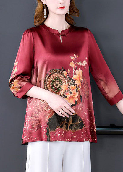 Classic Vintage Shirt with a Flattering Fit