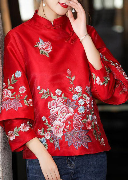 Classic Vintage Shirt with a Flattering Fit