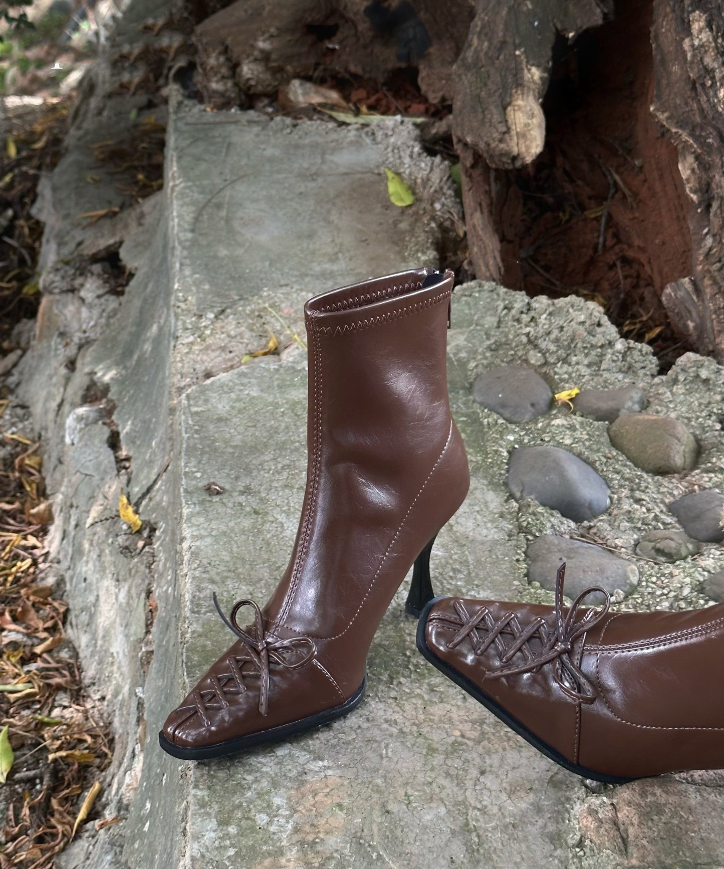 Graceful Orthopedic Boots for Modern Look