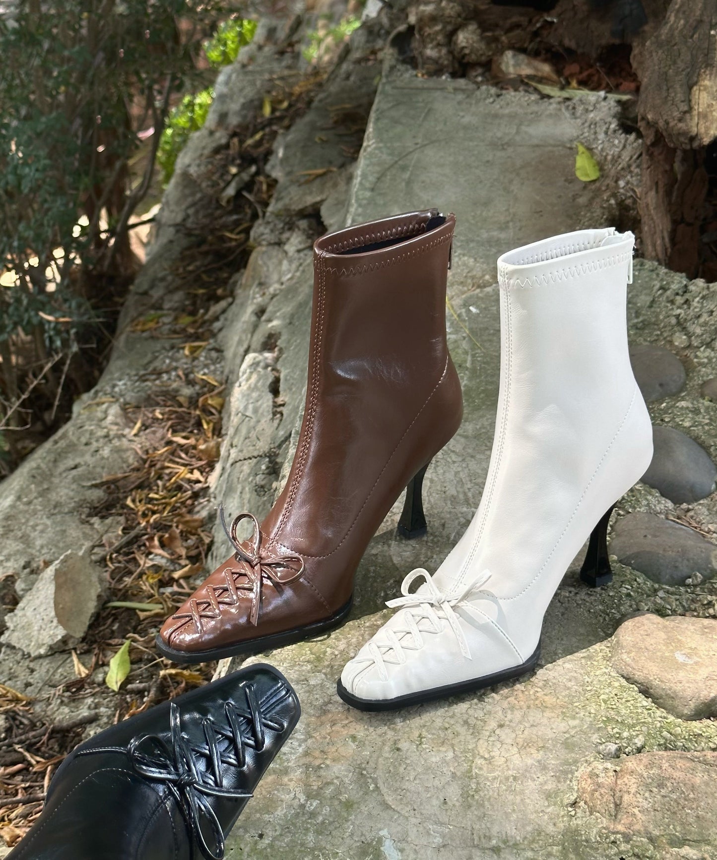 Graceful Orthopedic Boots for Modern Look