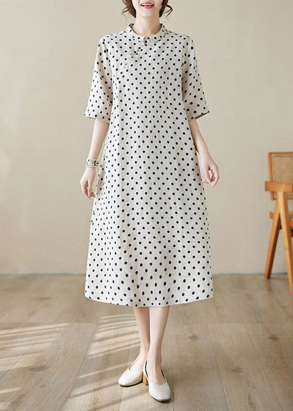Well Tailored Dress with a Graceful Silhouette