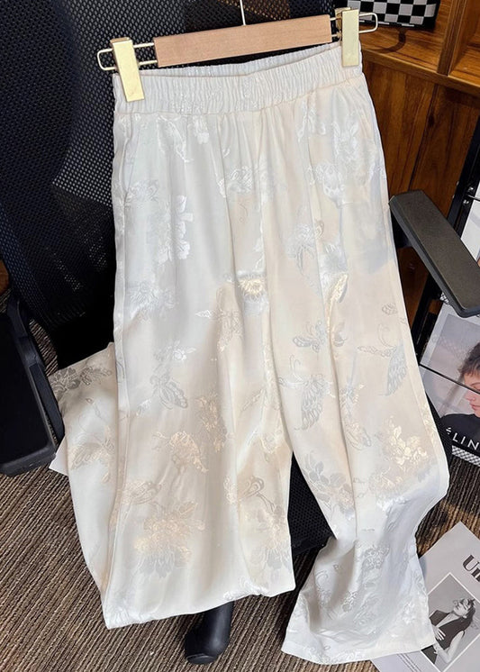Classic Vintage Pants with a Flattering Fit