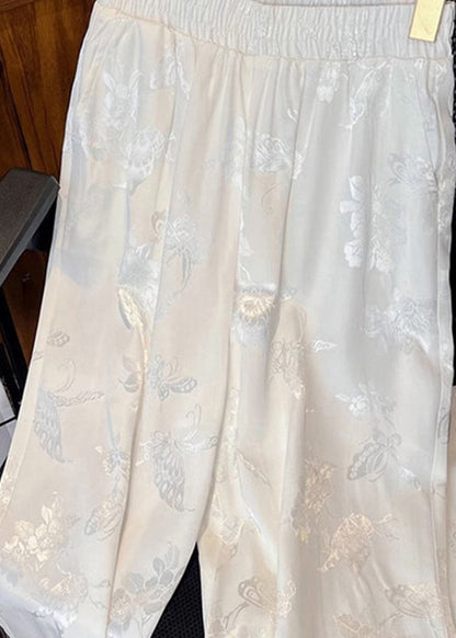 Classic Vintage Pants with a Flattering Fit