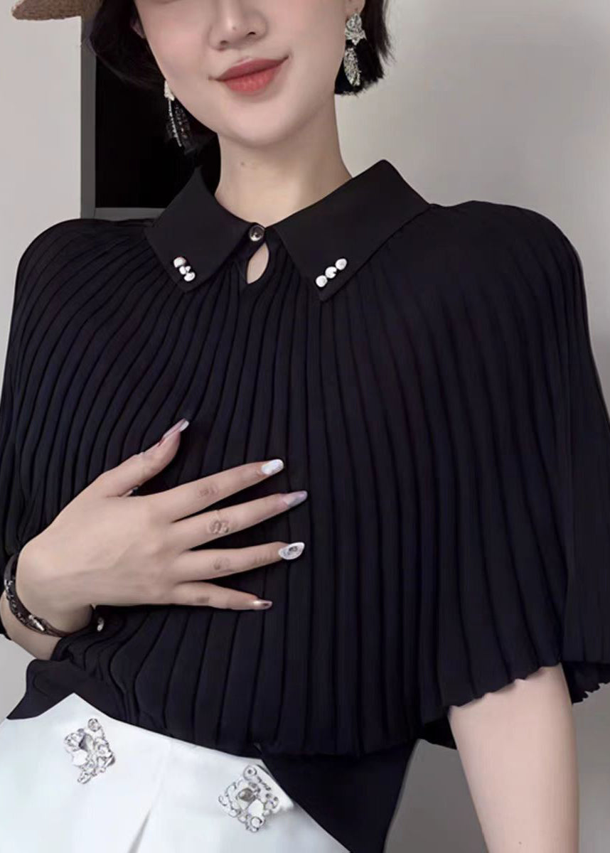 Classic Vintage Sweater with a Flattering Fit
