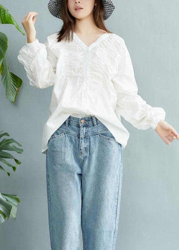Classic Vintage Blouse with a Flattering Fit