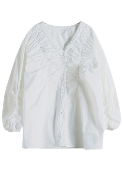 Classic Vintage Blouse with a Flattering Fit
