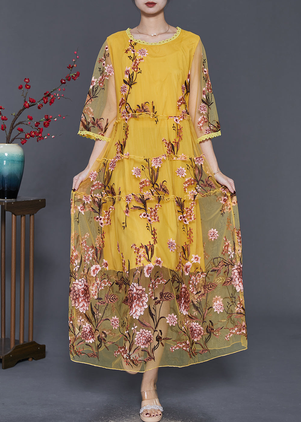 Beautifully Crafted Dress in a Classic Style