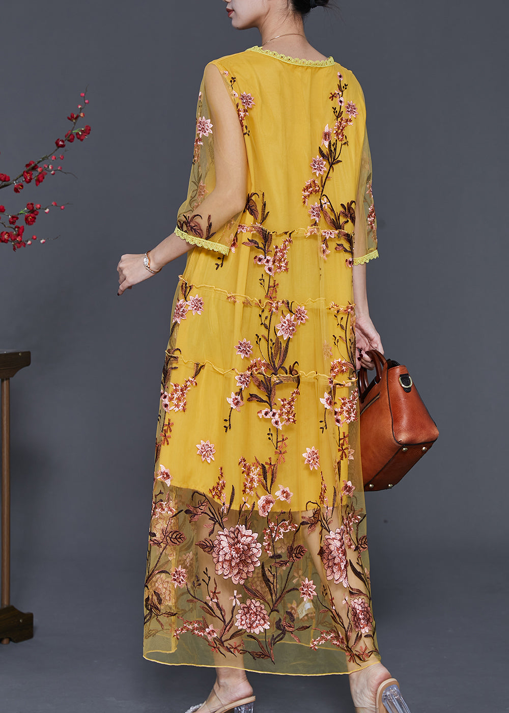 Beautifully Crafted Dress in a Classic Style
