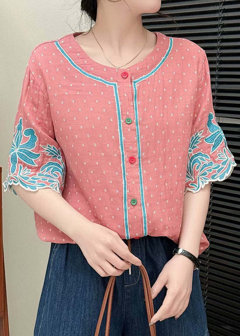 Classic Vintage Shirt with a Flattering Fit