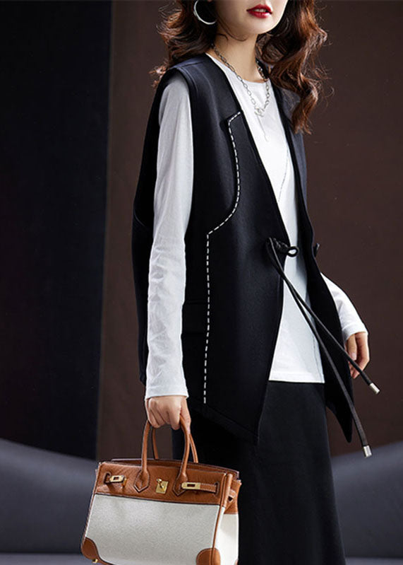 Well Tailored Coat with a Graceful Silhouette