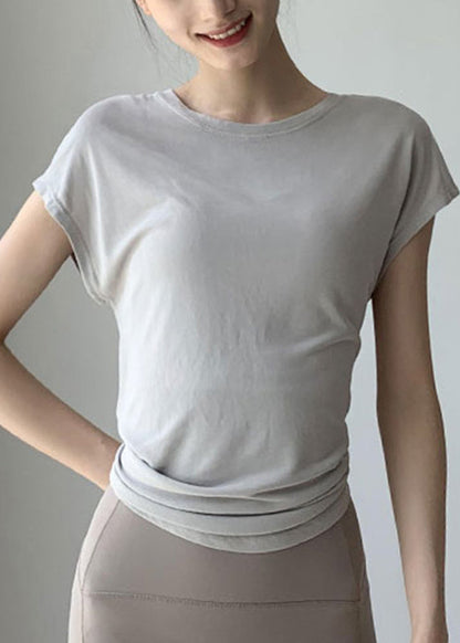 Well Tailored Top with a Graceful Silhouette