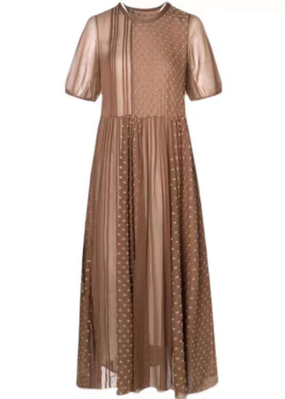 Beautifully Crafted Dress in a Classic Style