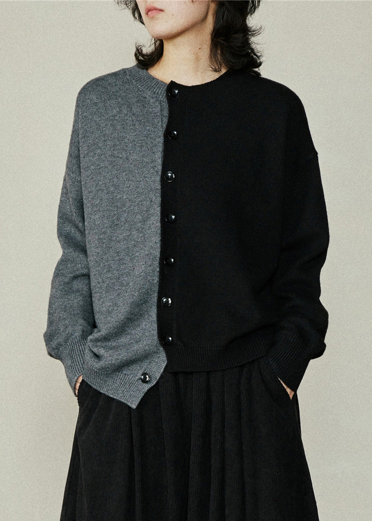 Well Tailored Sweater with a Graceful Silhouette