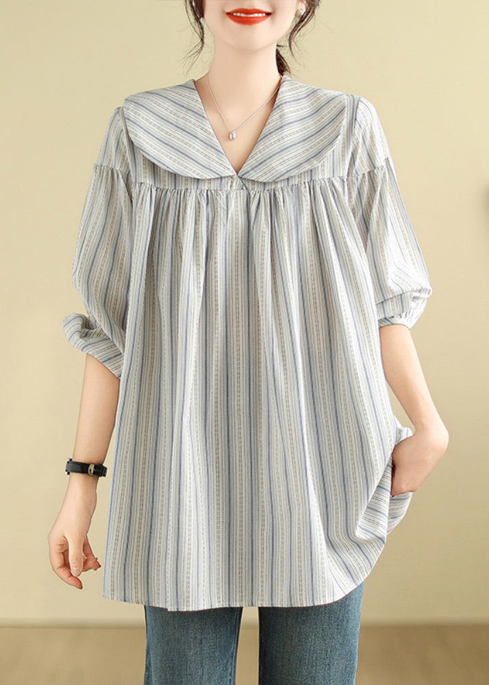 Classic Vintage Top with a Flattering Fit