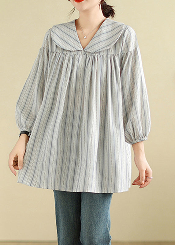 Classic Vintage Top with a Flattering Fit