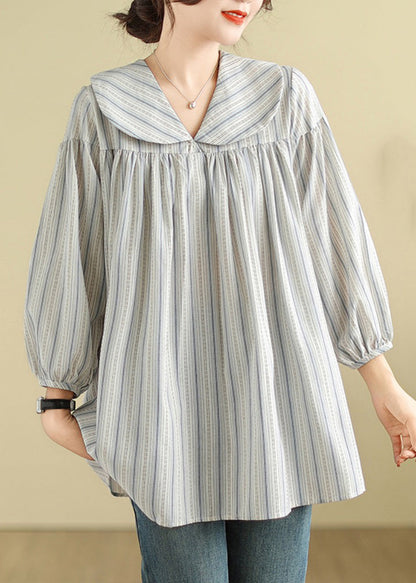 Classic Vintage Top with a Flattering Fit