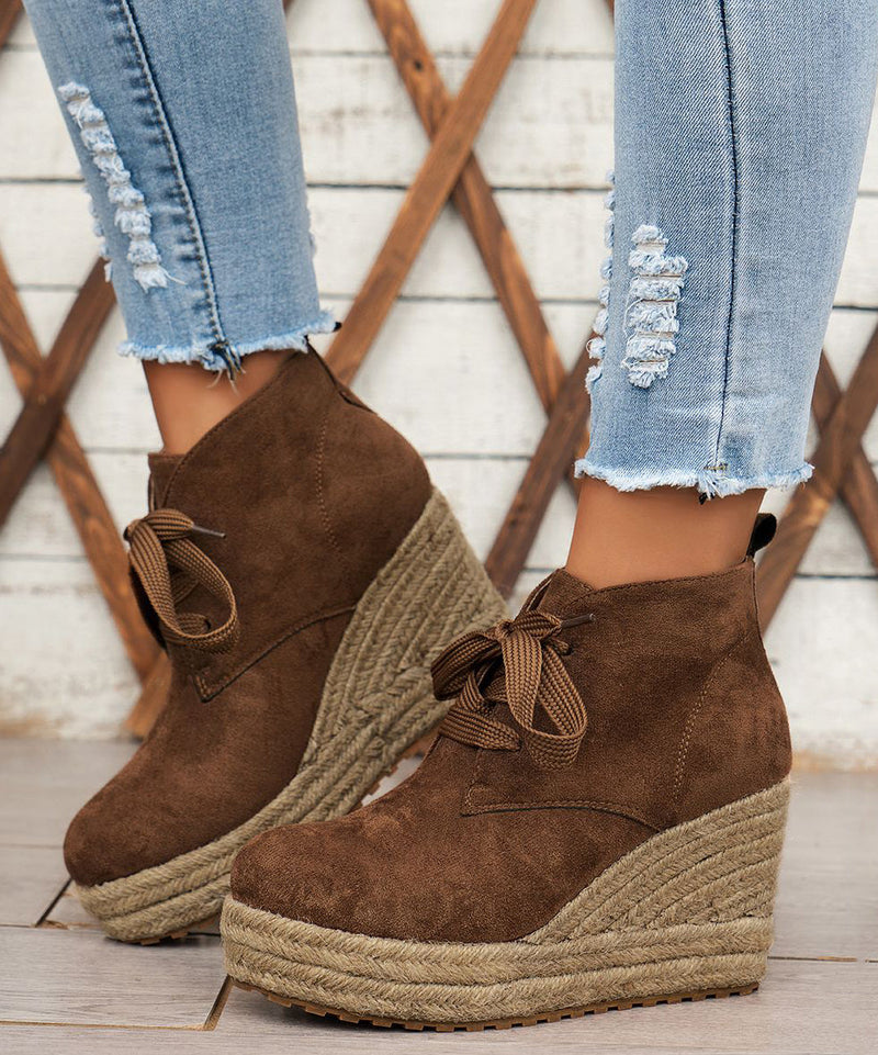 Graceful Orthopedic Boots for Modern Look