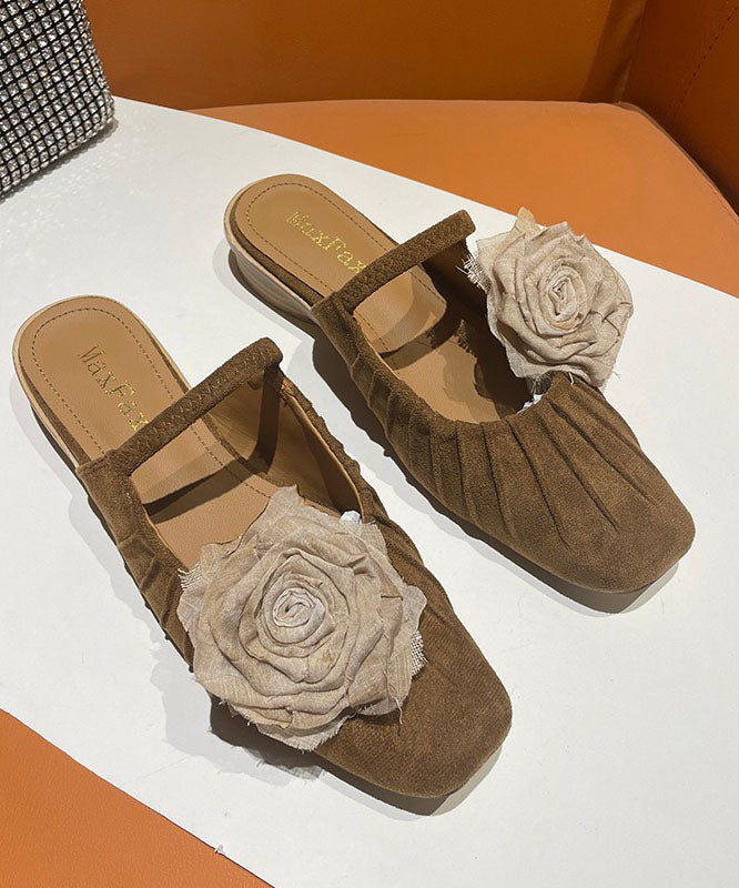 Graceful Orthopedic Sandals for Modern Look