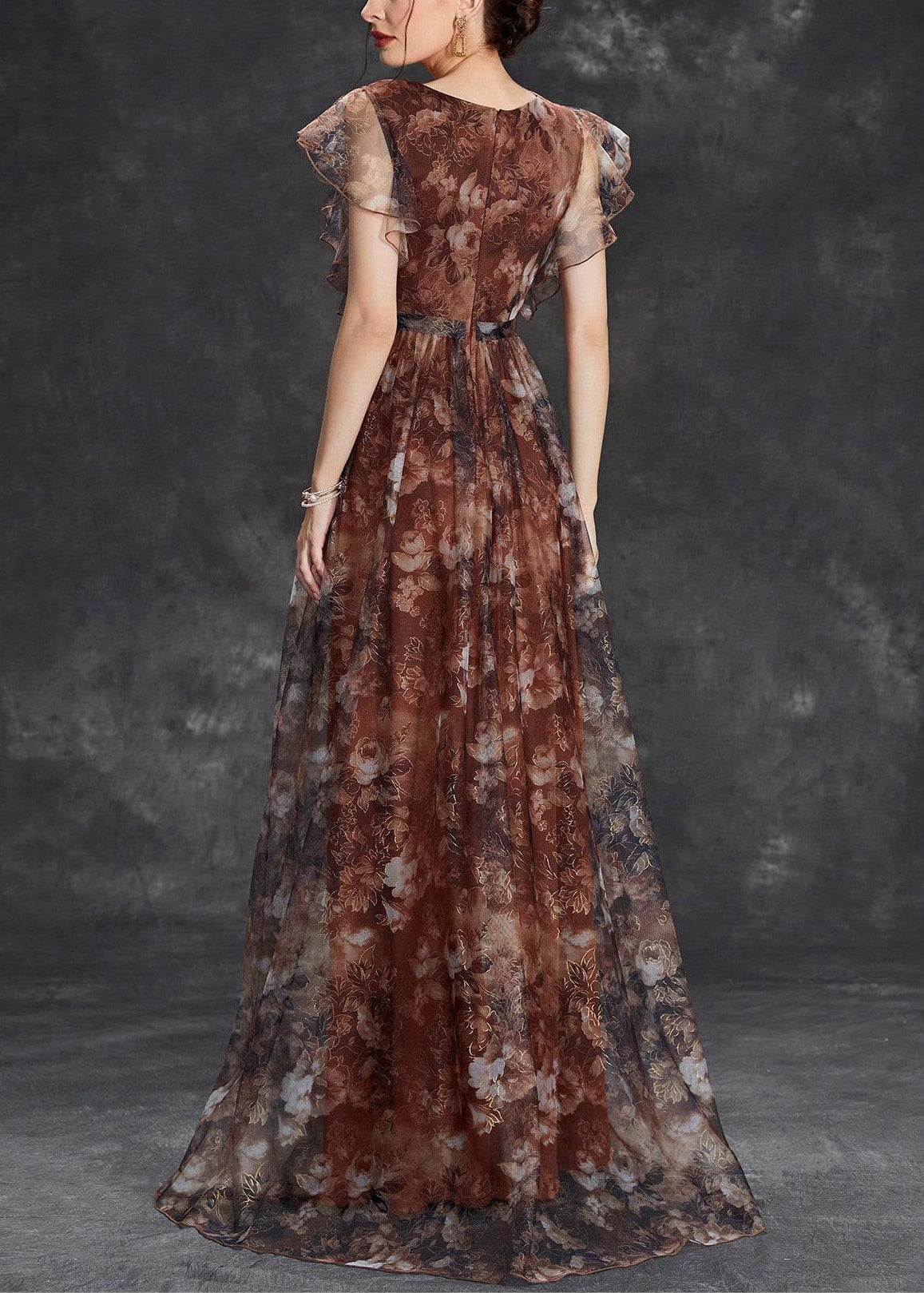 Gracefully Styled Dress for Any Occasion