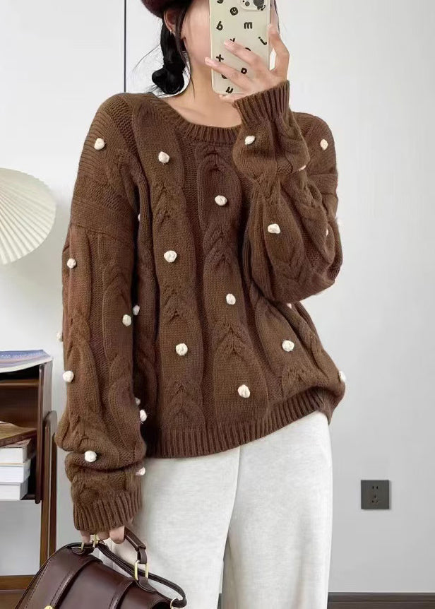 Well Tailored Sweater with a Graceful Silhouette