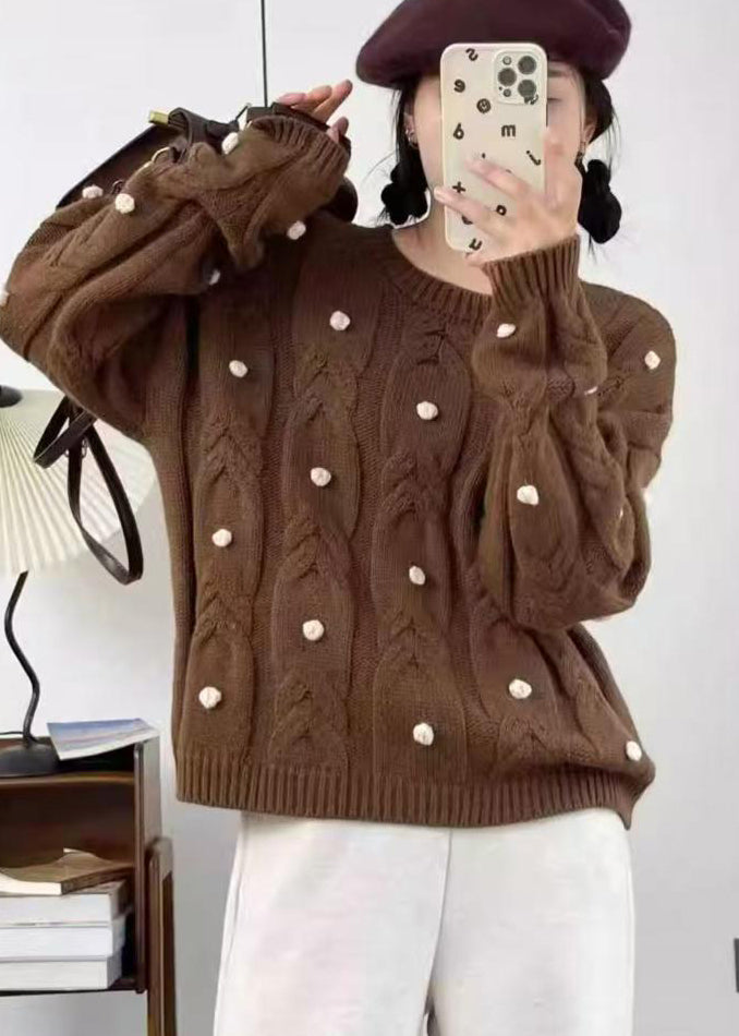 Well Tailored Sweater with a Graceful Silhouette
