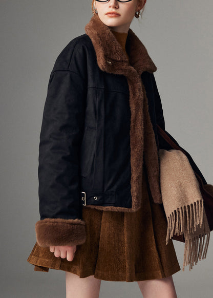 Elegantly Styled Coat for Everyday Wear