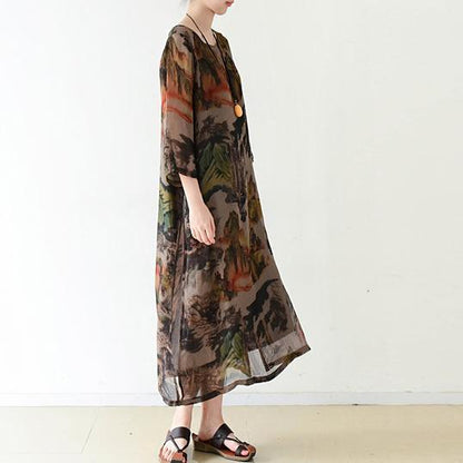 Gracefully Styled Dress for Any Occasion