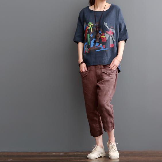 Effortlessly Elegant Trousers with a Timeless Design
