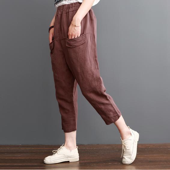 Effortlessly Elegant Trousers with a Timeless Design
