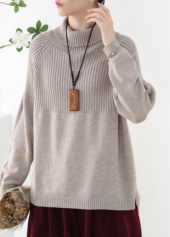 Effortlessly Elegant Sweater with a Timeless Design