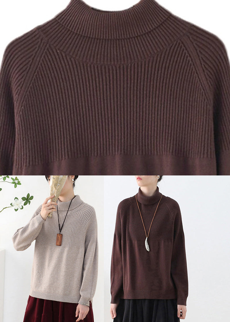Effortlessly Elegant Sweater with a Timeless Design