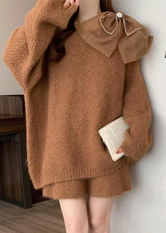 Effortlessly Elegant Sweater with a Timeless Design