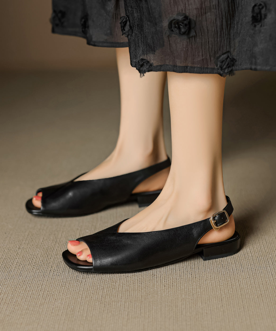 Graceful Orthopedic Sandals for Modern Look