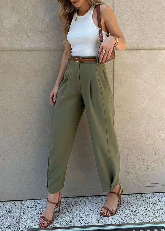 Beautifully Finished Pants in a Timeless Design