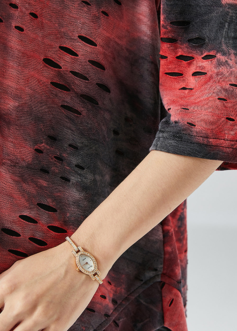 Gracefully Styled Garment for Any Occasion
