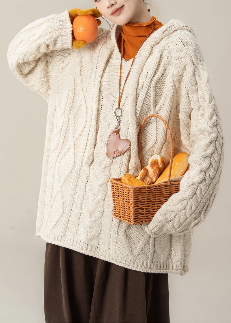 Effortlessly Elegant Sweater with a Timeless Design