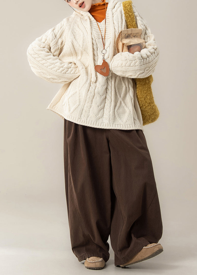 Effortlessly Elegant Sweater with a Timeless Design