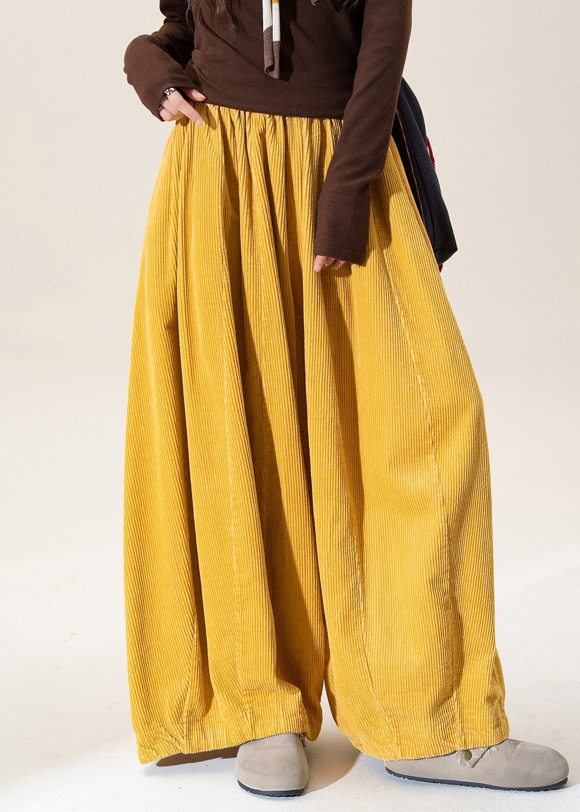 Classic Vintage Pants with a Flattering Fit