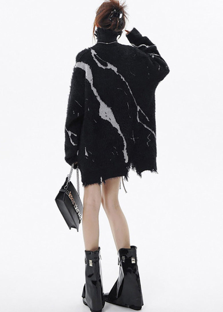 Effortlessly Elegant Sweater with a Timeless Design