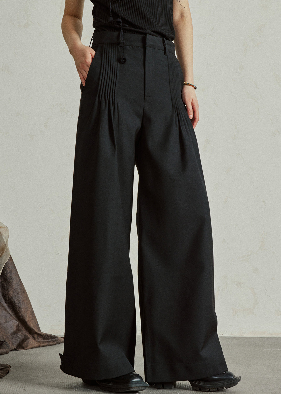 Beautifully Finished Pants in a Timeless Design