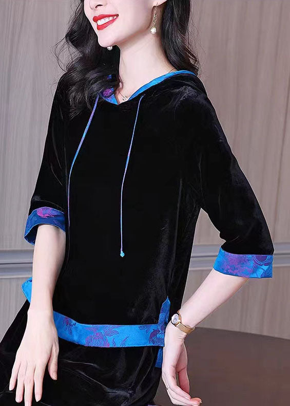 A Vintage Style Pullover with Delicate Timeless Details