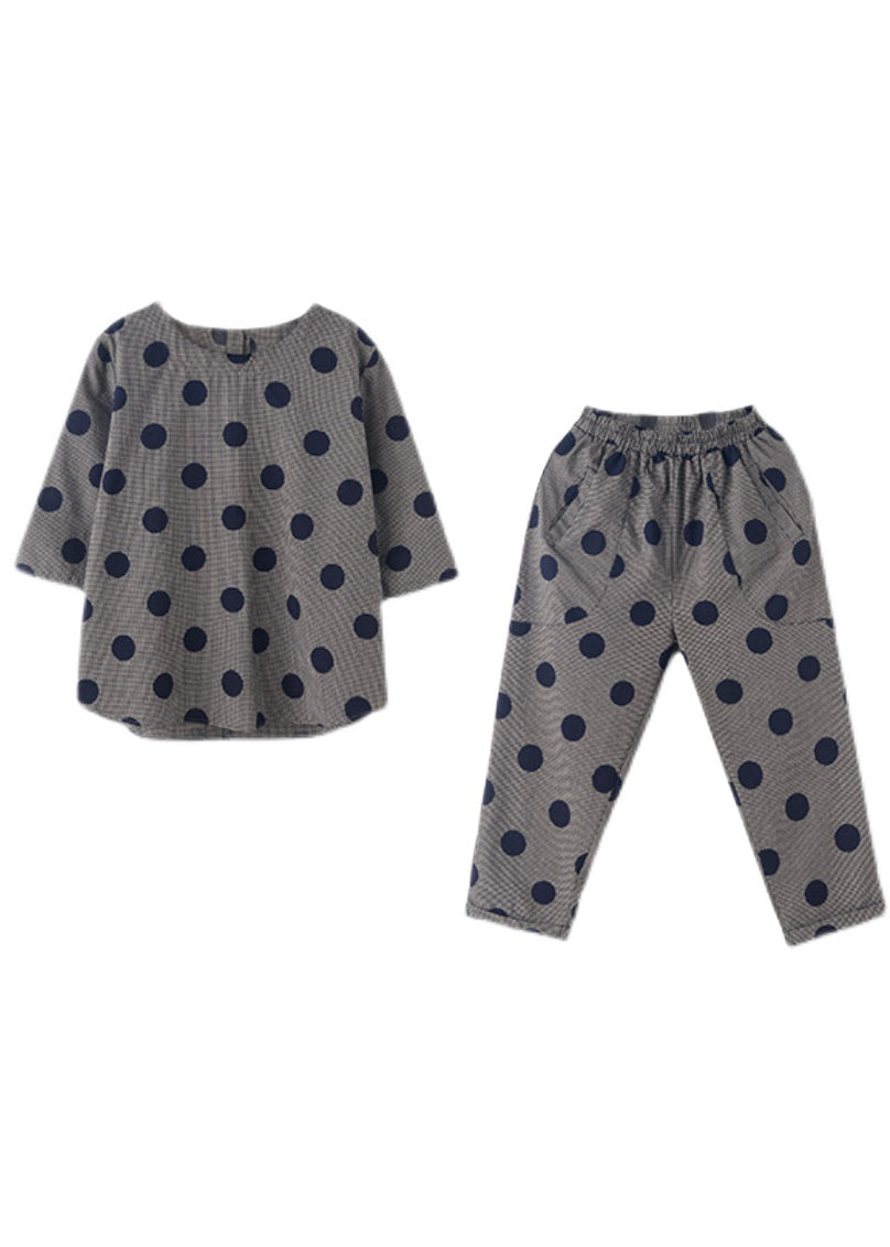 Classic Vintage Pants with a Flattering Fit