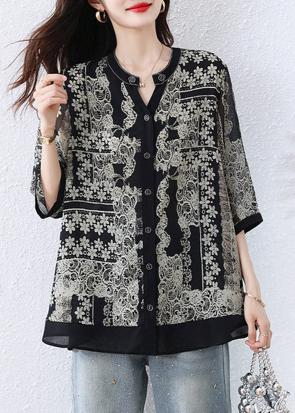 Classic Vintage Shirt with a Flattering Fit