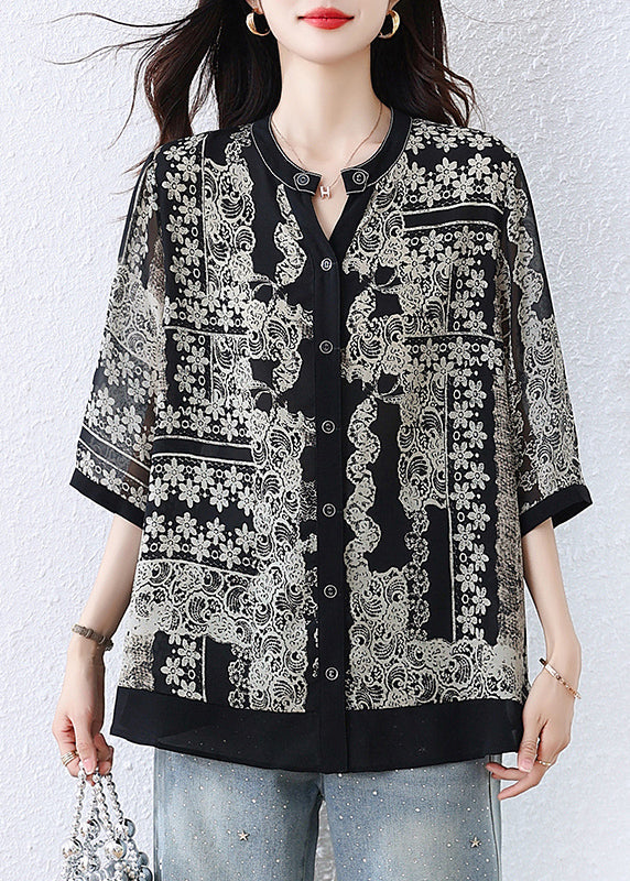 Classic Vintage Shirt with a Flattering Fit