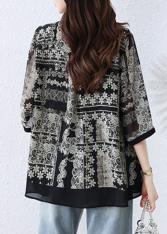 Classic Vintage Shirt with a Flattering Fit