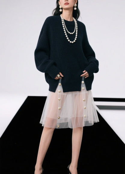 Classic Vintage Pullover with a Flattering Fit