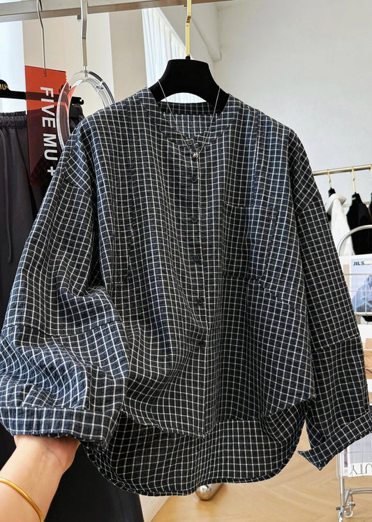 Classic Vintage Shirt with a Flattering Fit